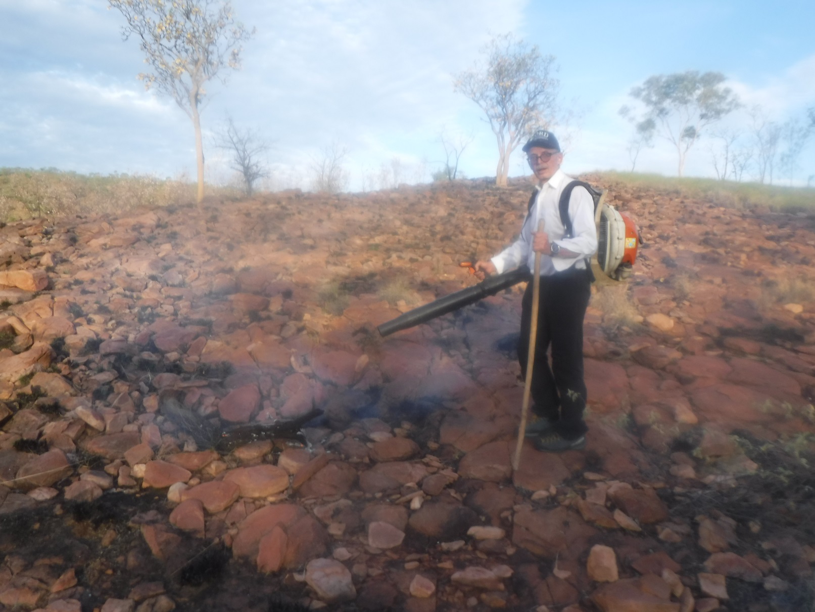 Markus made use of a blower to then manage the fire