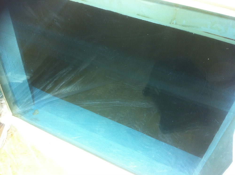 Kratzer im Aquarium SCRATCHEX® Die Glassanierer