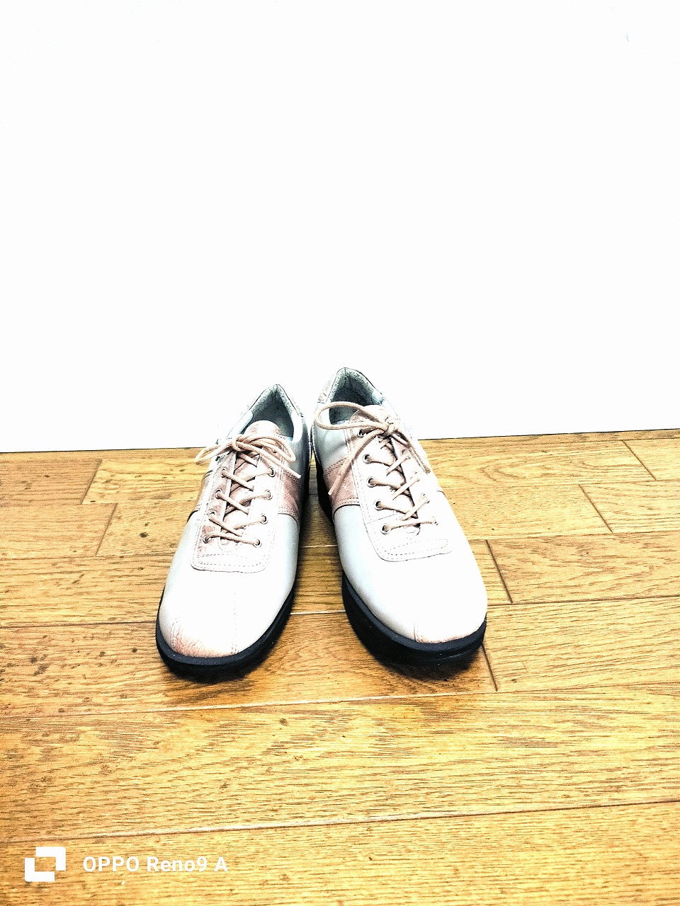 おしゃれな靴に補高しましたーアシックスPEDALAペダラに1.5㎝の補高靴作製