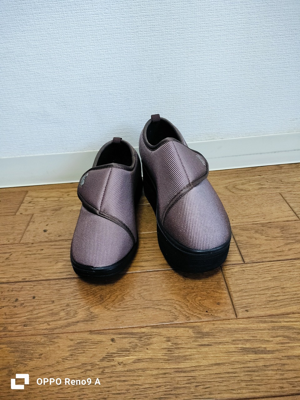 高齢者の靴の補高