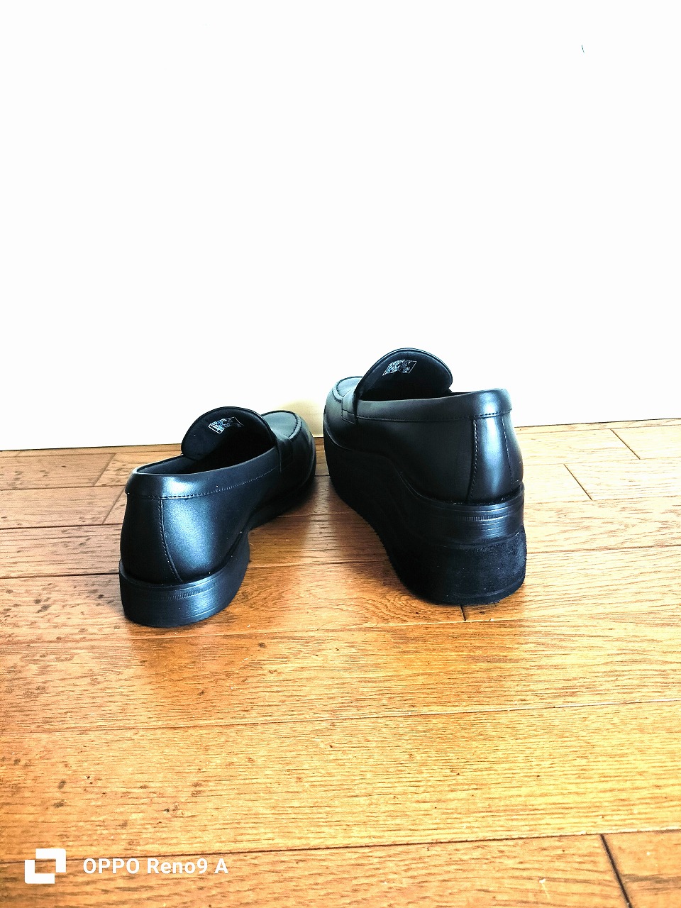 左右の脚の長さが違う方の革靴の補高