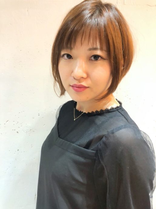 ショートボブ
