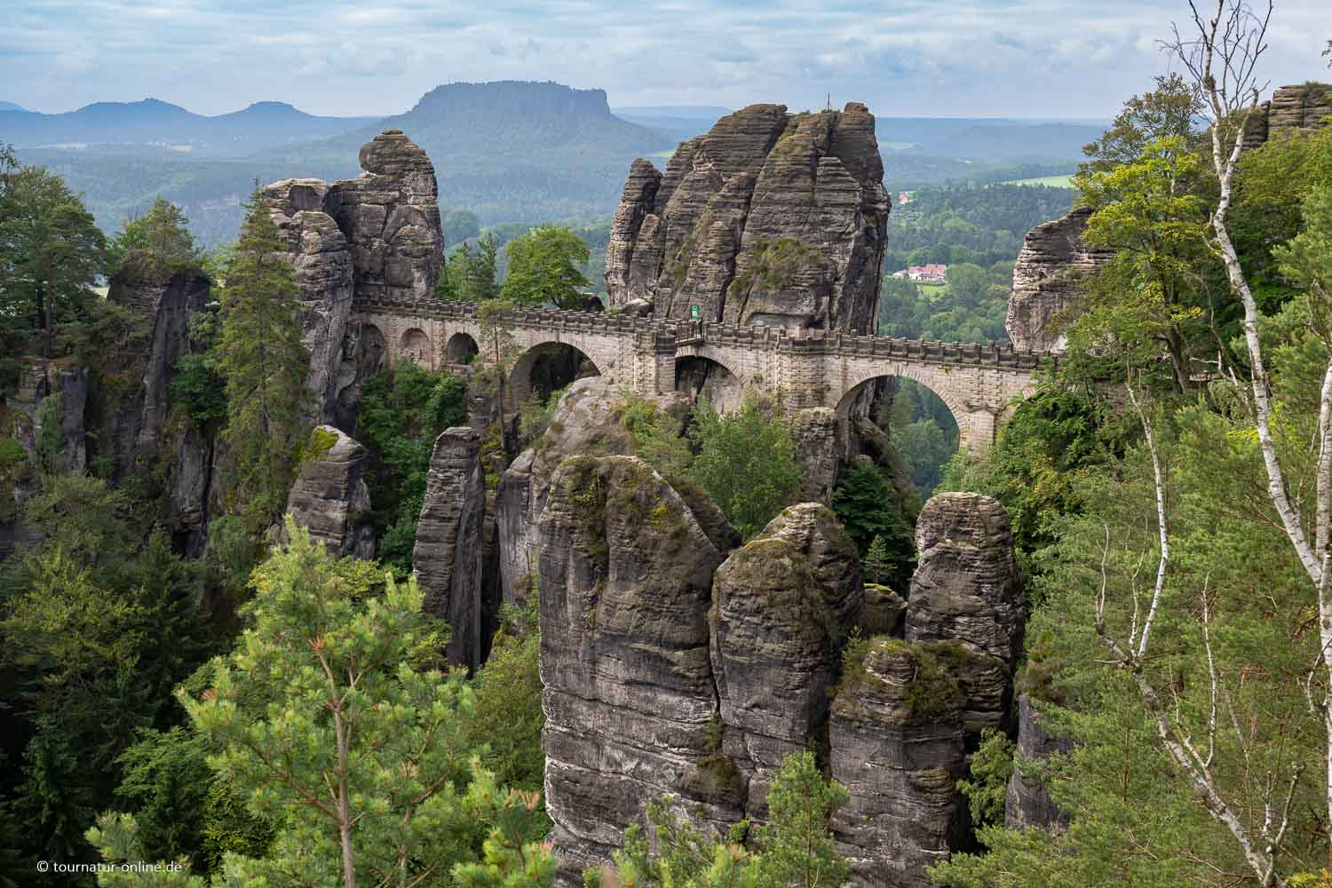 Entlang der Elbe (1) - Elbsandsteingebirge und Dresden