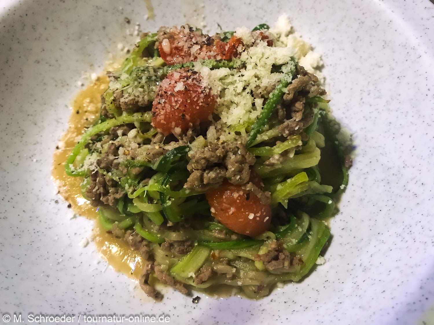 - Zoodles - Low Carb Zucchini Nudeln