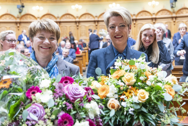 De gch à dr. : Viola Amhert et Karin Keller-Sutter