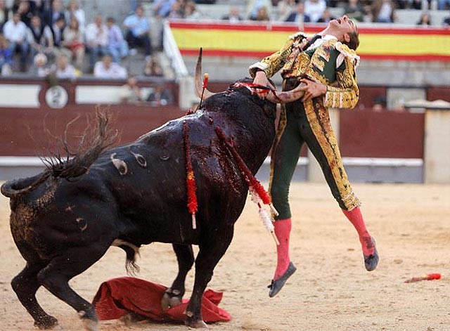 MADRID. LAS VENTAS. UN AUTRE ACCIDENT DE JOSE TOMAS .