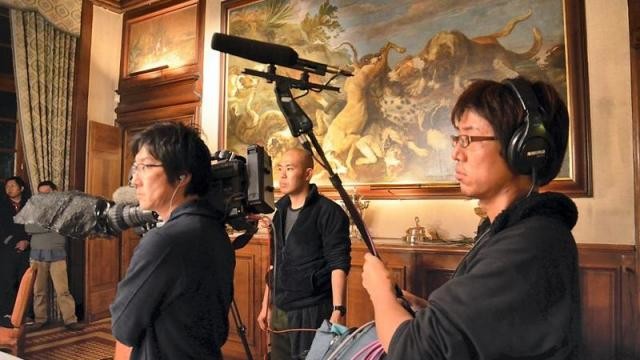 DEC. 2013. TV TOKYO FAIT UN REPORTAGE AU CHÂTEAU.