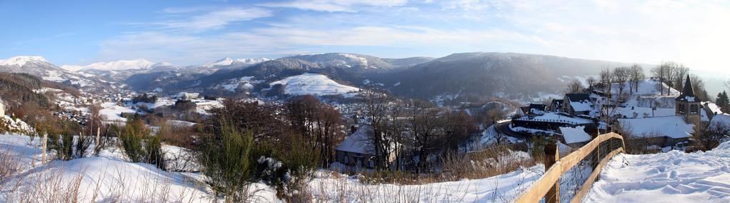 Vue du Puy de Sancy et de Murat le Quaire (Auvergne) - Vue panoramique