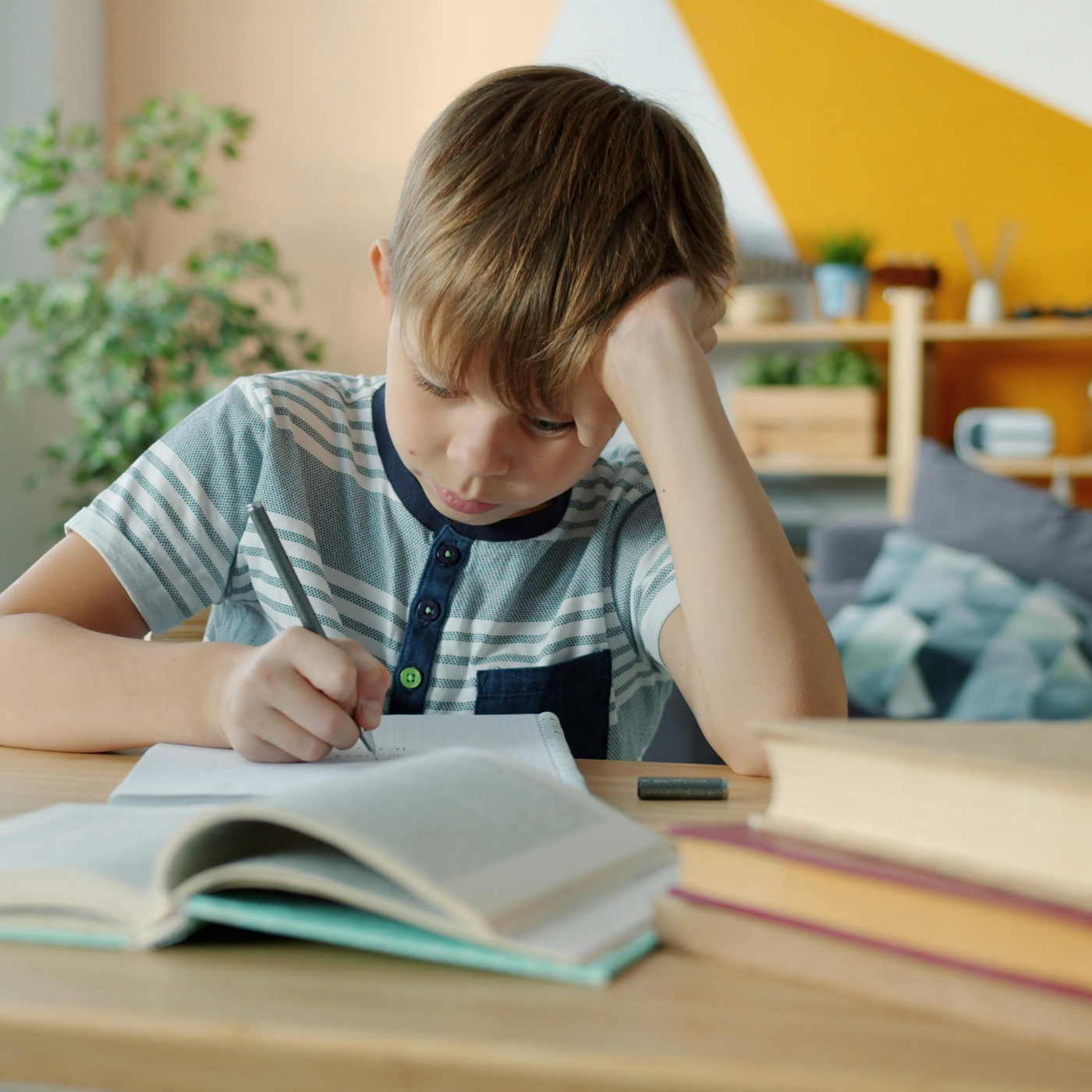 ADHS bei Kindern verstehen: Was Eltern wirklich hilft (und warum klassische Tipps oft scheitern)