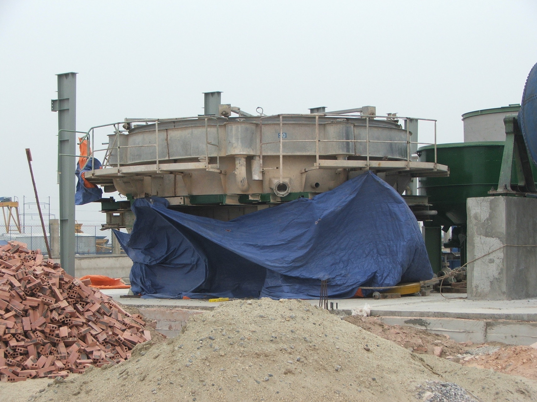 2011   TRIMONT: Übersiedelung einer kompletten Papierfabrik von Deutschland nach Vietnam