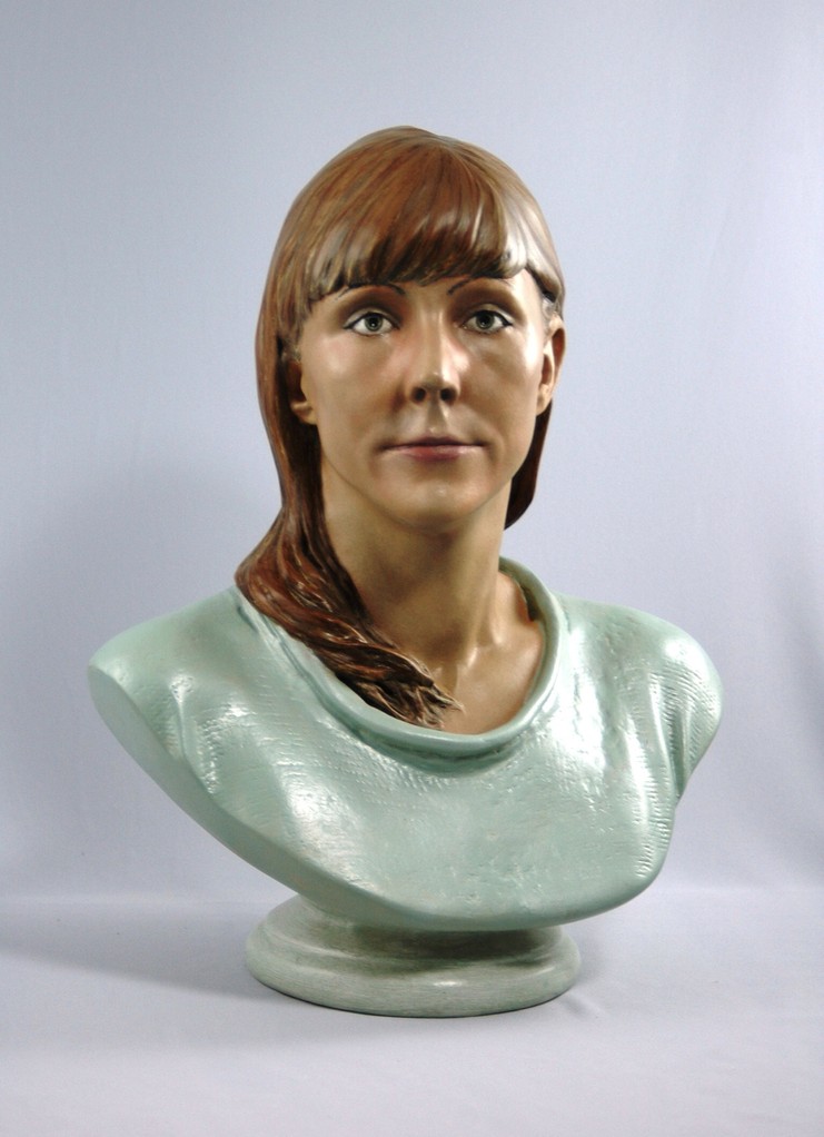 3D bust in gipsum hand-colored