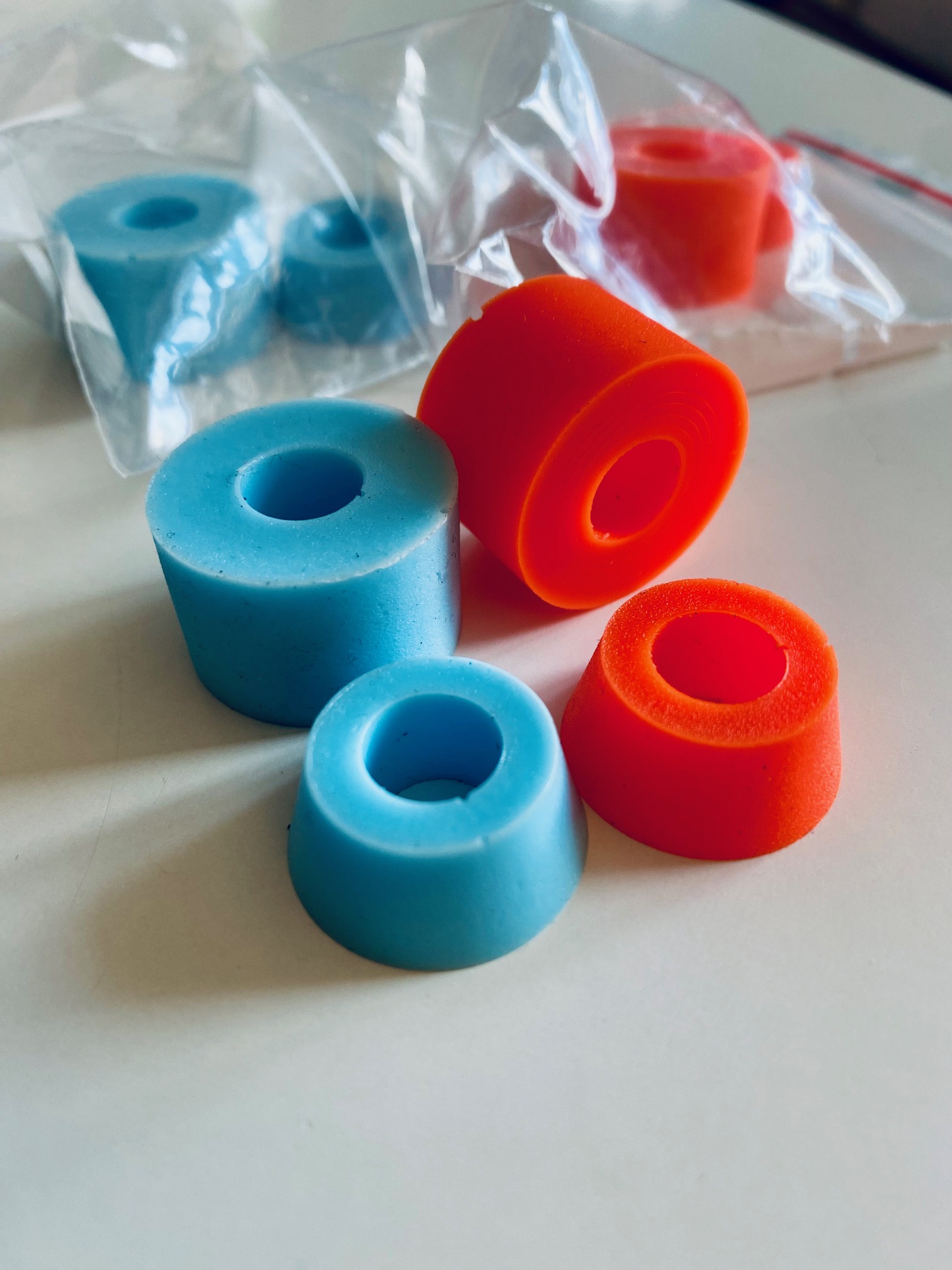 Neue Bushing-Sets für noch stabileres Fahrverhalten!! Nur wenige Sets verfügbar!!