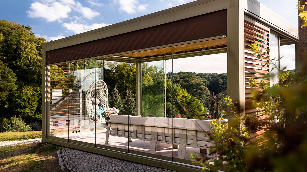 Moderne Lamellendach  Pergola, im Garten, Wohntraum, Terrasse, Überdachung