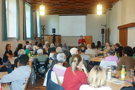 Kurze Impulsvorträge zeichneten ein Bild von Aufgaben und Zuständigkeiten einzelner Organisationen.