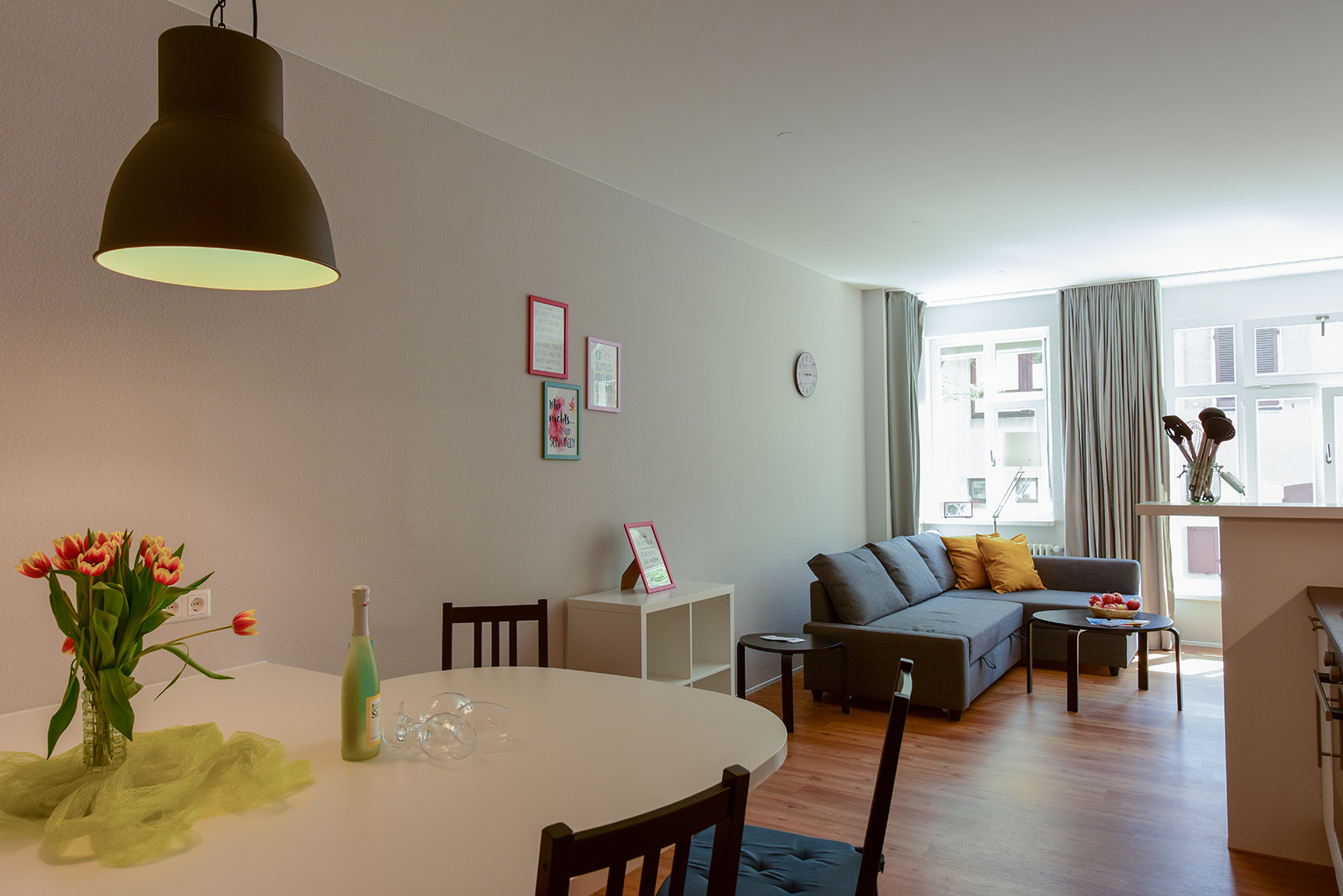 Ferienwohnung am Bodensee: City Appartement 2 - Essbereich