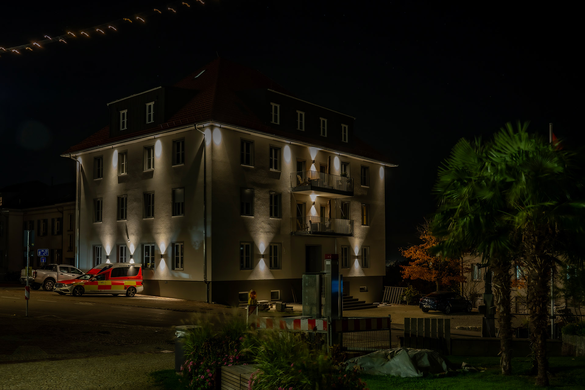 Das Adler, Markdorf – Außenansicht bei Nacht