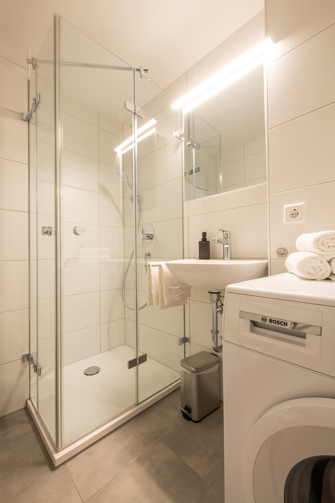 Holiday apartments on Lake Constance: Apartment House Markdorf, Apartment 2 - Bathroom