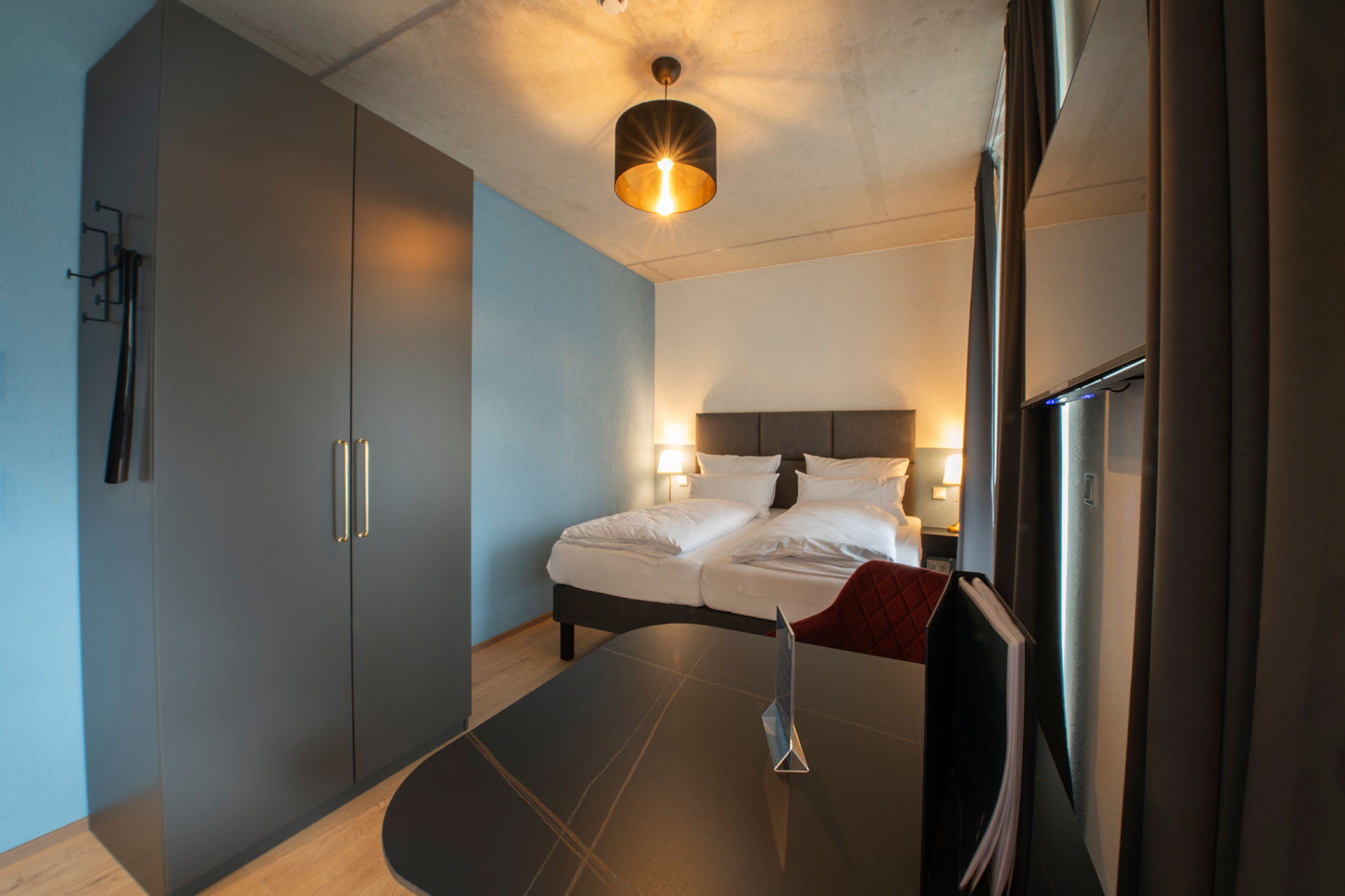 Das Adler, Markdorf - Doppelzimmer mit Balkon - Schlafen