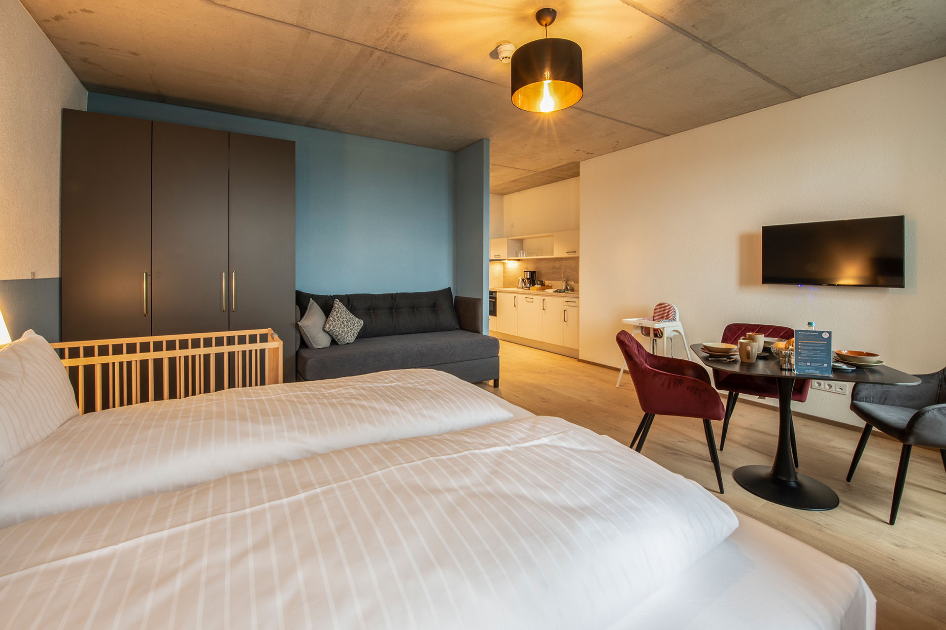 Das Adler, Markdorf - Familienzimmer - Schlafen & Wohnen
