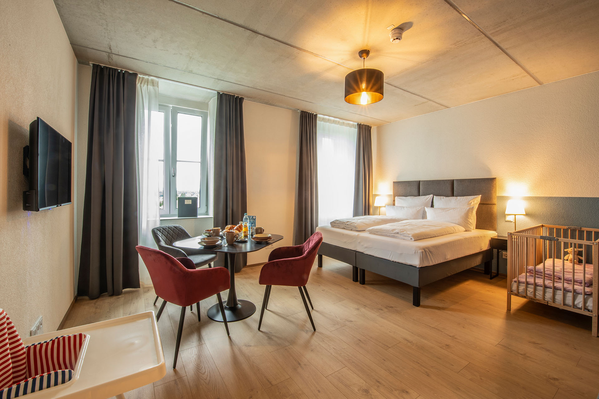 Das Adler, Markdorf - Familienzimmer - Schlafen & Wohnen