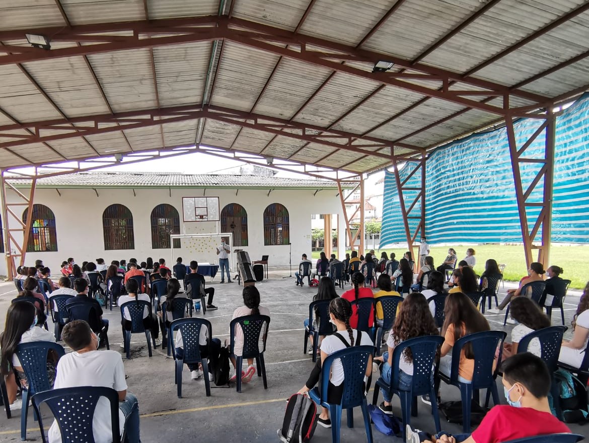 CONVIVENCIA JOVENES DE CONFIRMACION NOVIEMBRE 13 DEL 2021