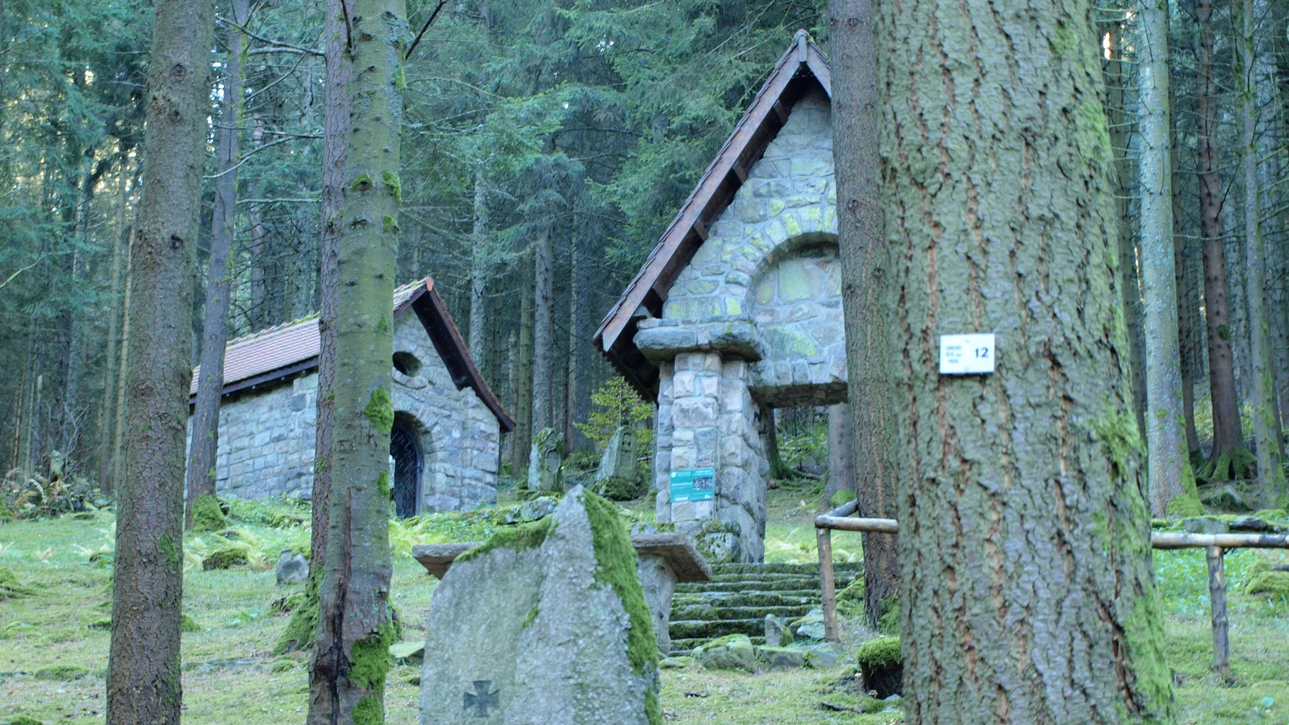 Ancien cimetière allemand et chapelle