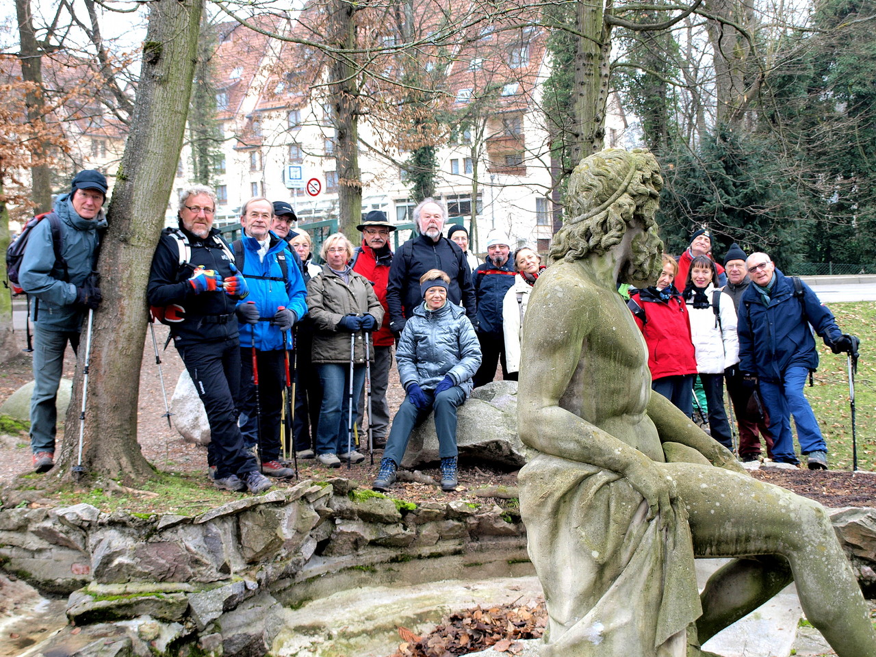 devant Neptune