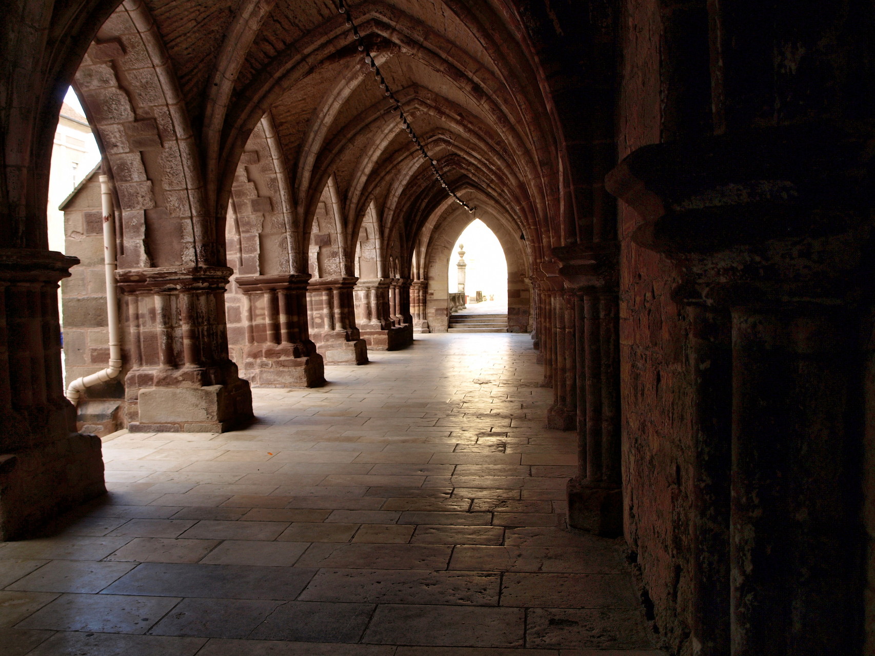 Luxeuil : abbaye Saint Colomban