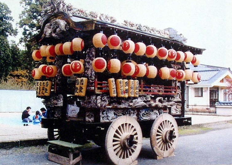 五月人形　高床台　80号　B 18.彫刻屋台 白沢甲部（しらさわこうぶ）自治会 - 河内地区の
