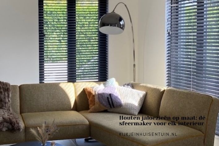 Houten jaloezieën op maat: dé sfeermaker voor elk interieur
