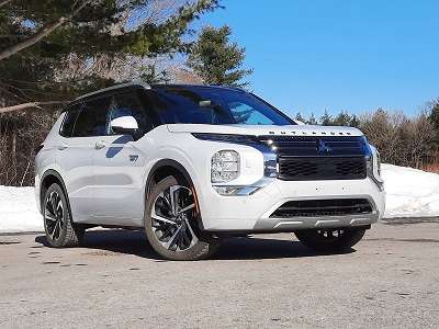 Mitsubishi Outlander E85