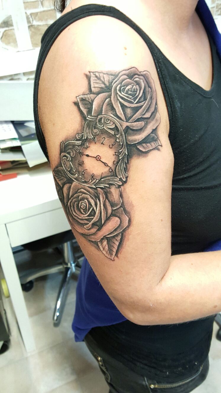 Tattoos / Tätowierungen Farbspiel Tattoostudio Bremen