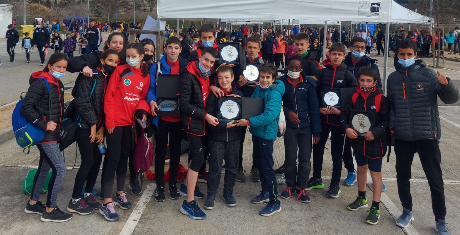 PREMIO AL TRABAJO EN LA ESCUELA H-H