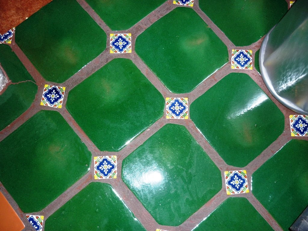 Loseta Bendix 20x20 Verde con Incerto 5x5 Guadalajara