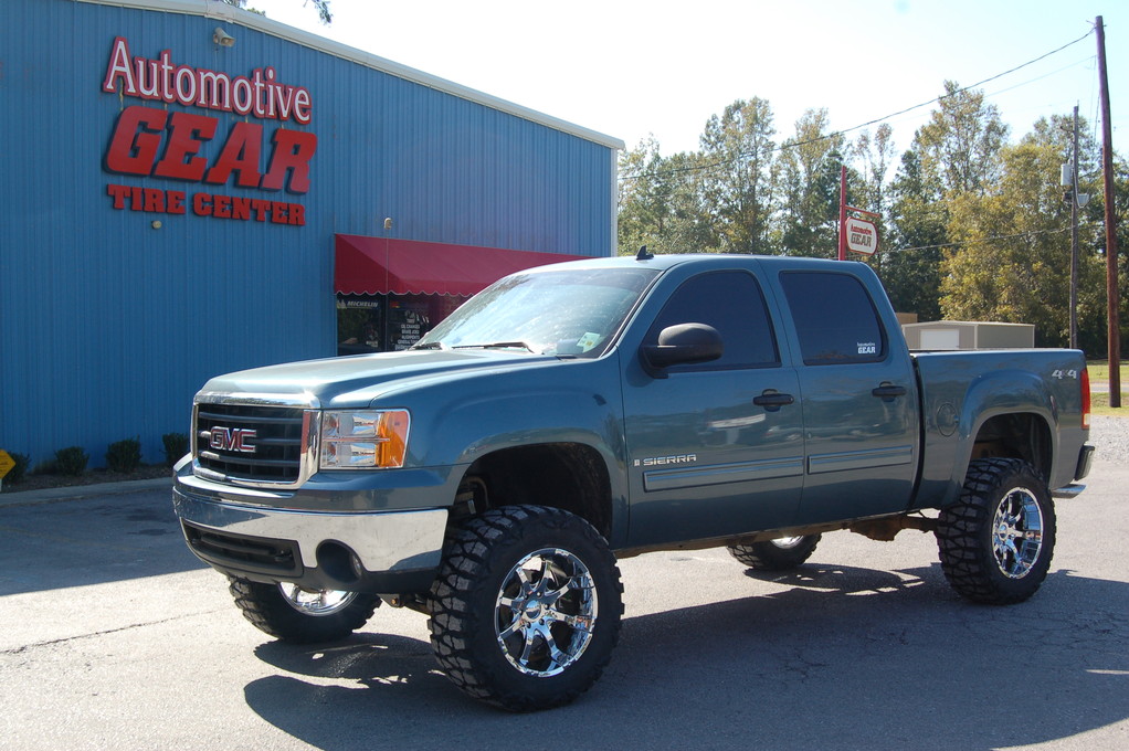 Jeep & Truck Accessories 116 Judson Walsh Dr., Opelousas LA