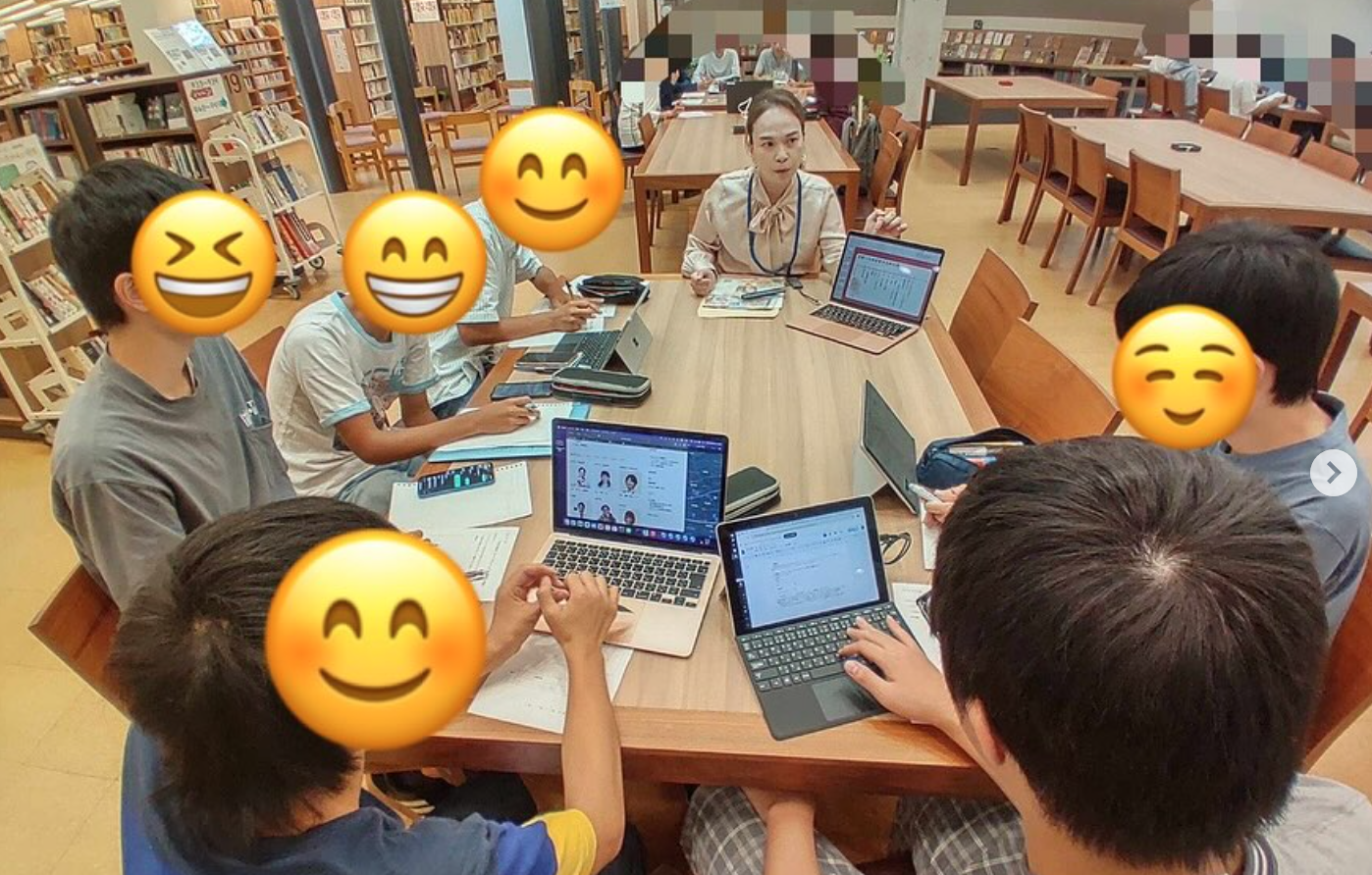 灘中学校でNPO活動を語る