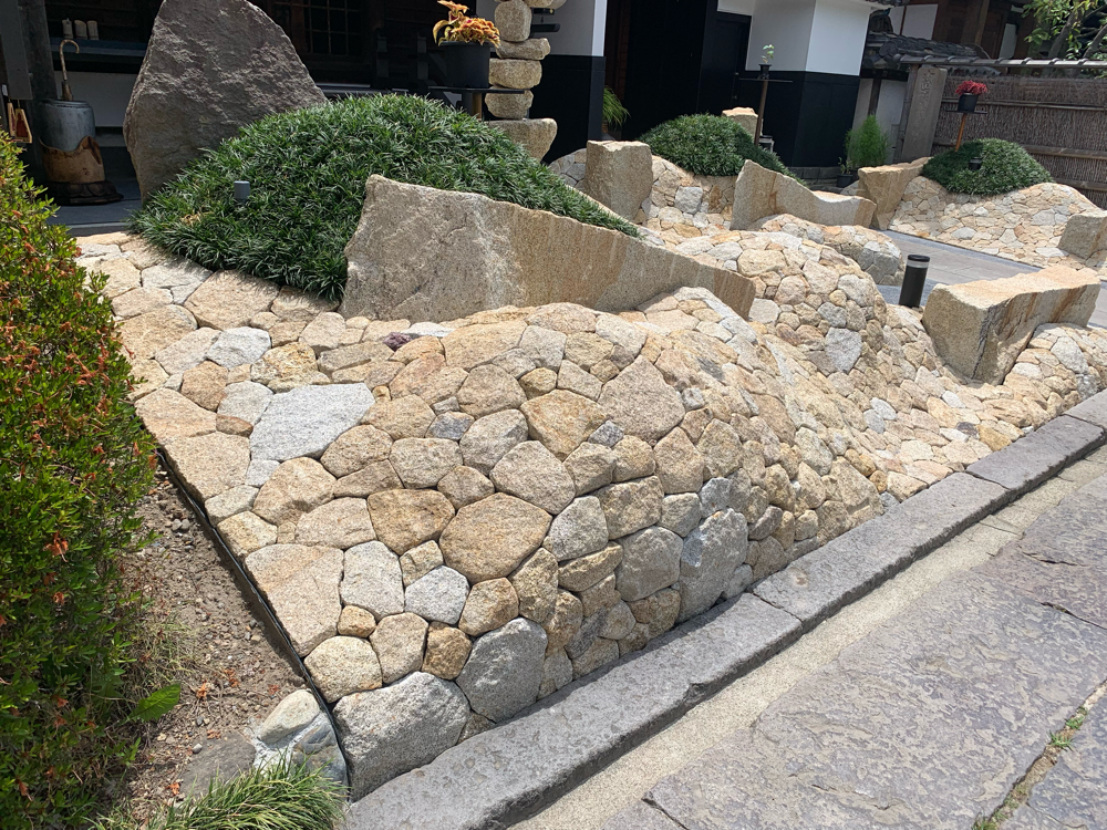 有限会社三上石材 - 岐阜県中津川市の石屋さん