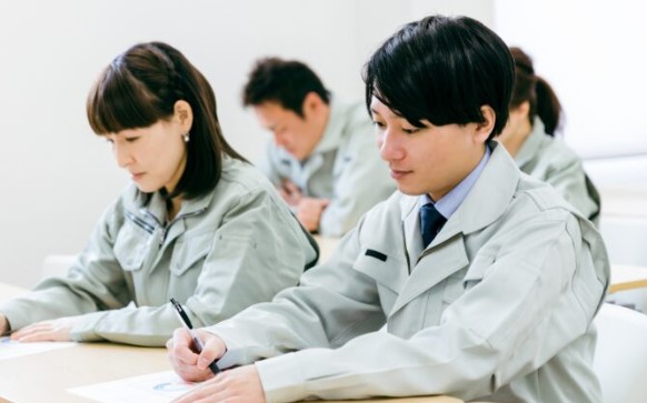 受講者が動き出す安全教育｜行動を変える伝え方の3ステップ