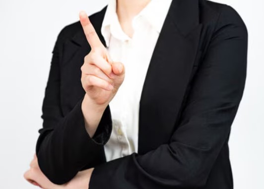 安全教育資料の社外共有における注意点と契約書対応｜機密保持と法的リスク対策