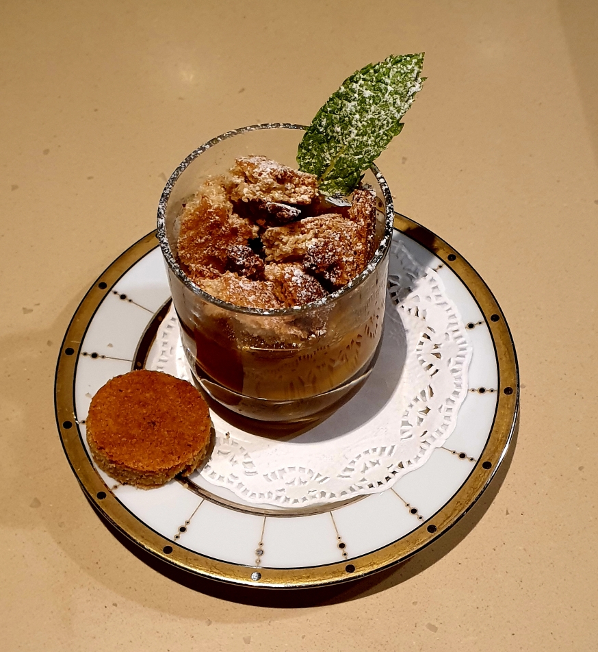 Peach crumble