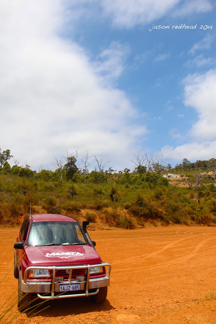  11-11-14 hanging with ron; found a great off road trail to put ron to the test. he enjoyed it way more than being stuck behind lorries on the freeway. darling range regional park