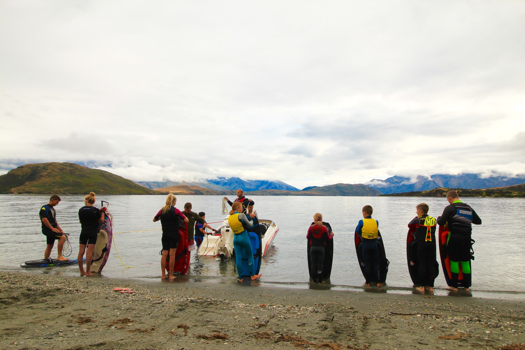 Eight knee boarders all at once. AMAZING