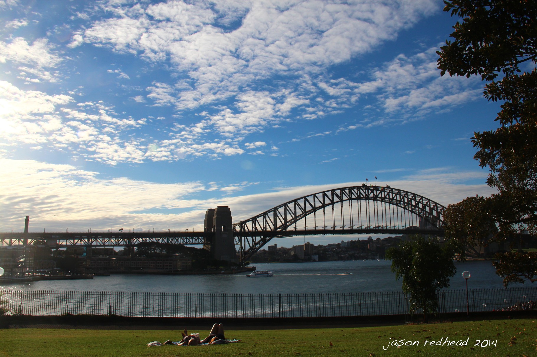  24-02-14 harbour party; i must have scared everyone off. oh well. leave me to enjoy this back drop all to myself. sydney cbd, nsw