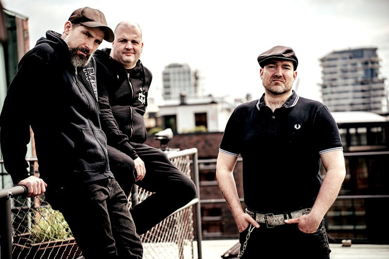 EXAT - Mehr als du mich