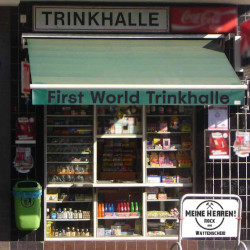 MEINE HERREN - First World Trinkhalle