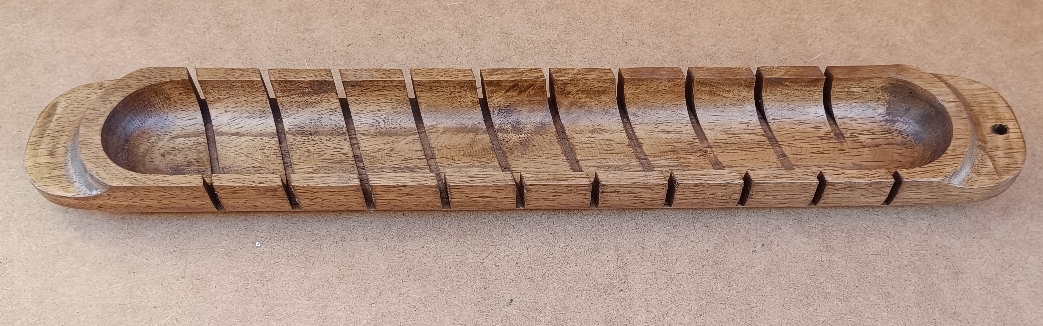 Tabla para cortar barra de pan en madera. 60x9x3,5