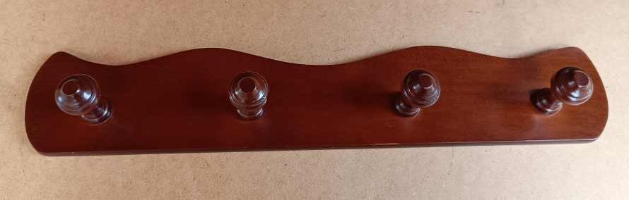 Perchero madera. Ref Grup2 423/4N. 64x12x10