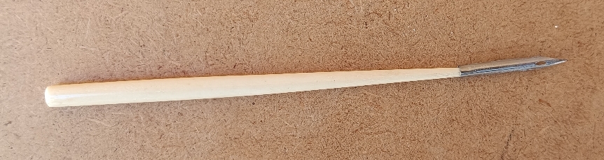 Plumín resina
