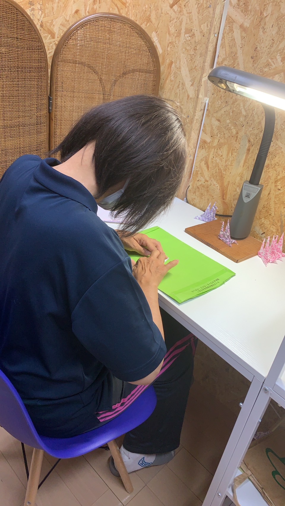 折り鶴作業