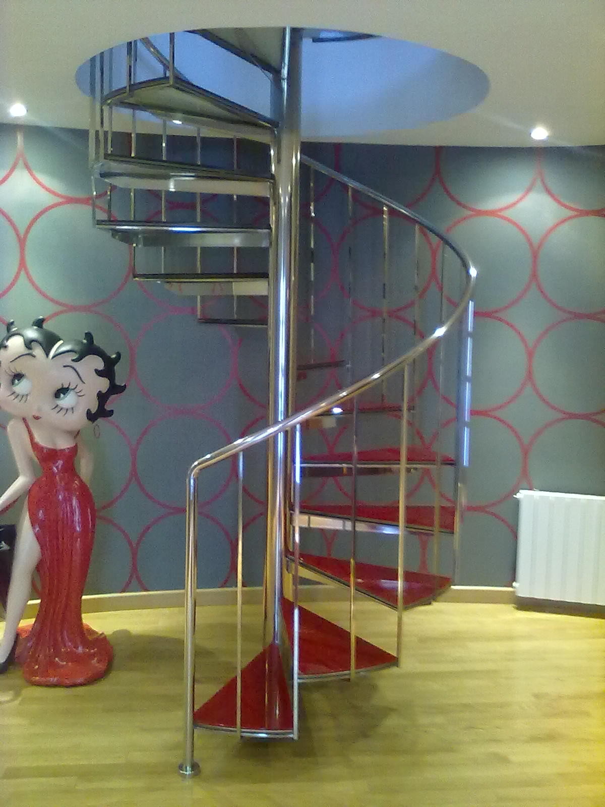 Escaleras helicoidales en acero inoxidable y hierro en murica